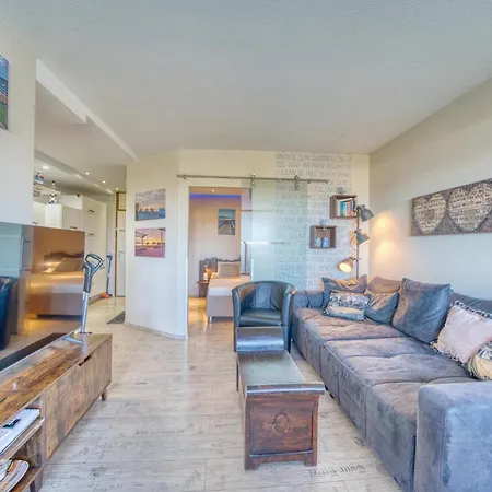 - Haus L, App 0l0408
